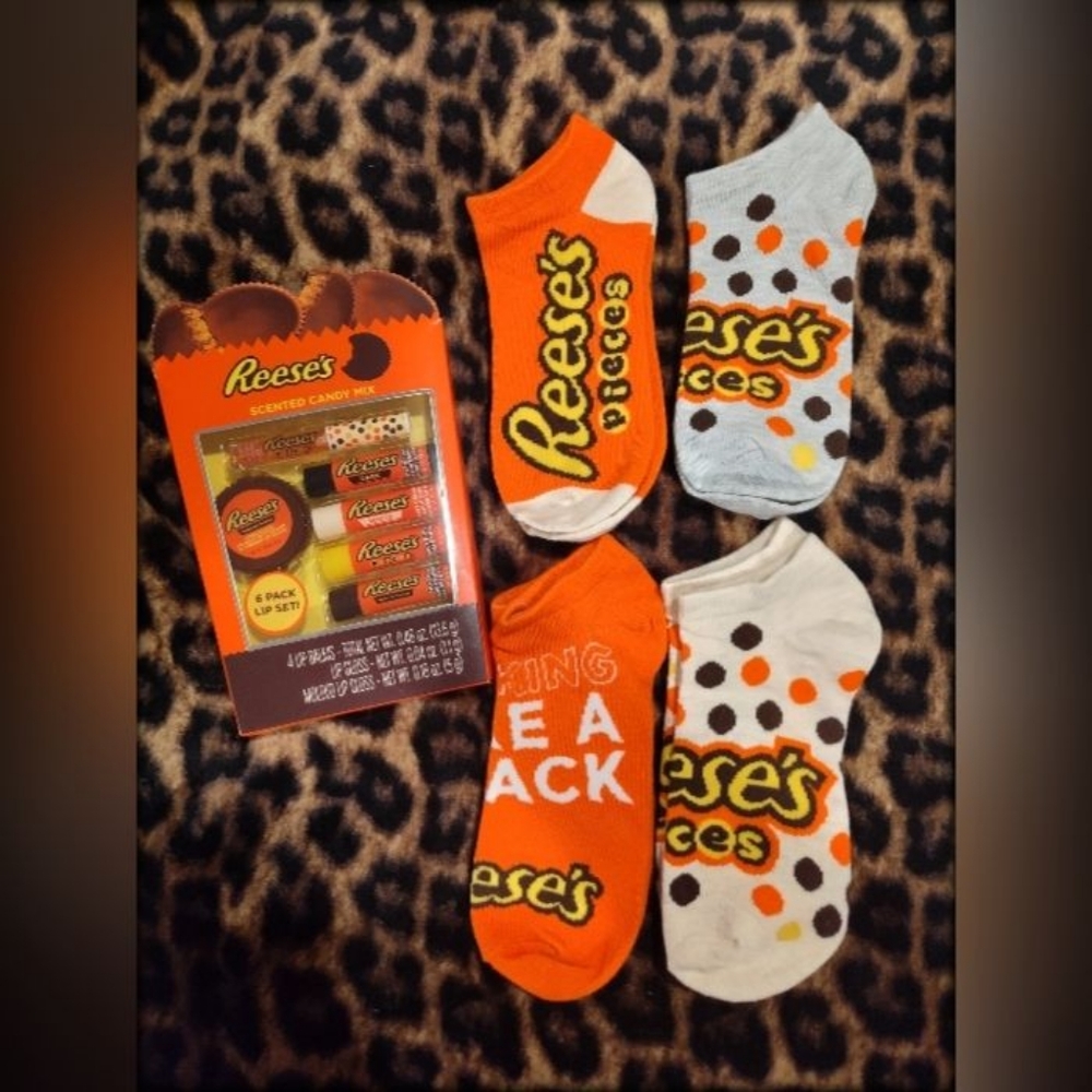 🥜 Reese's Bundle Lip Balms/Gloss & Socks 🥜